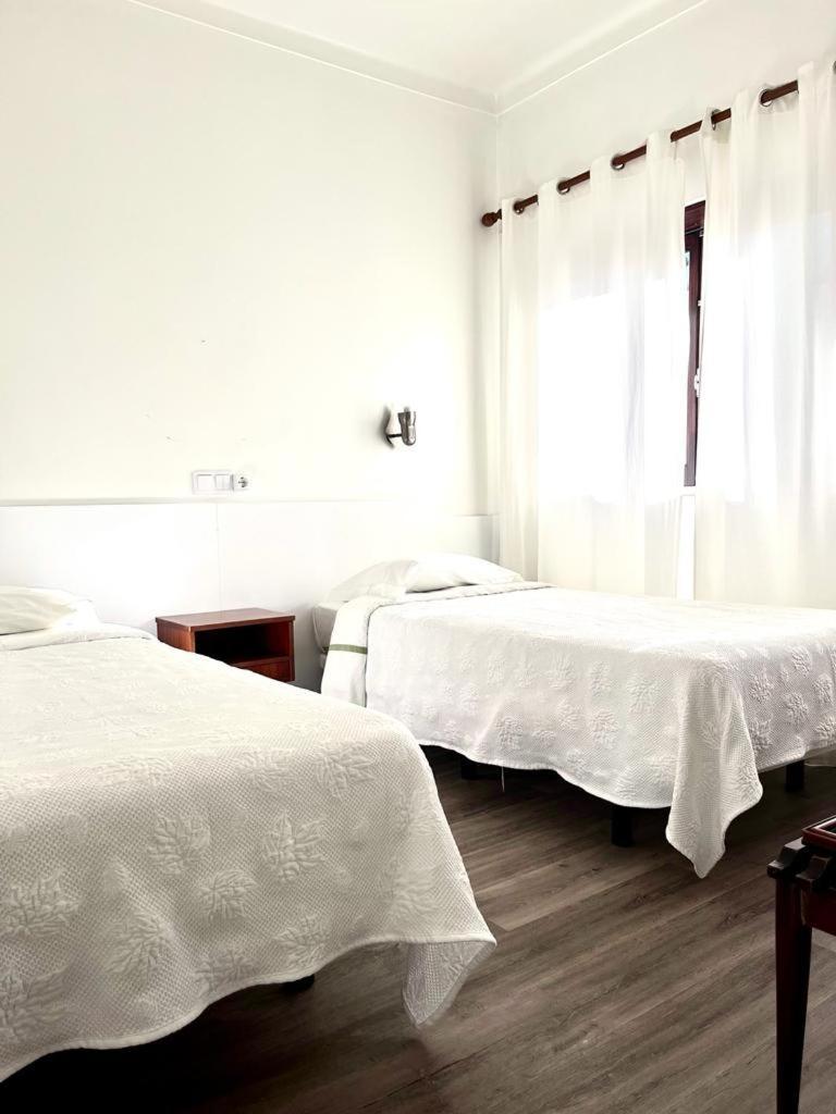 Residencial Moderna Hostel Torres Vedras Luaran gambar