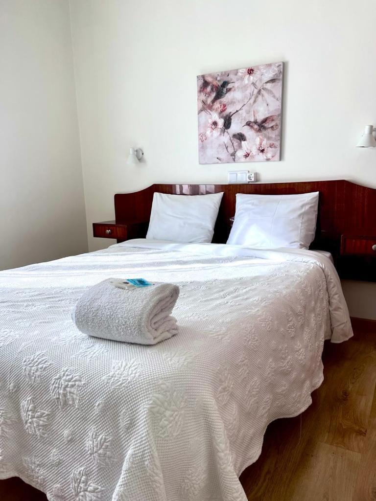 Residencial Moderna Hostel Torres Vedras Luaran gambar