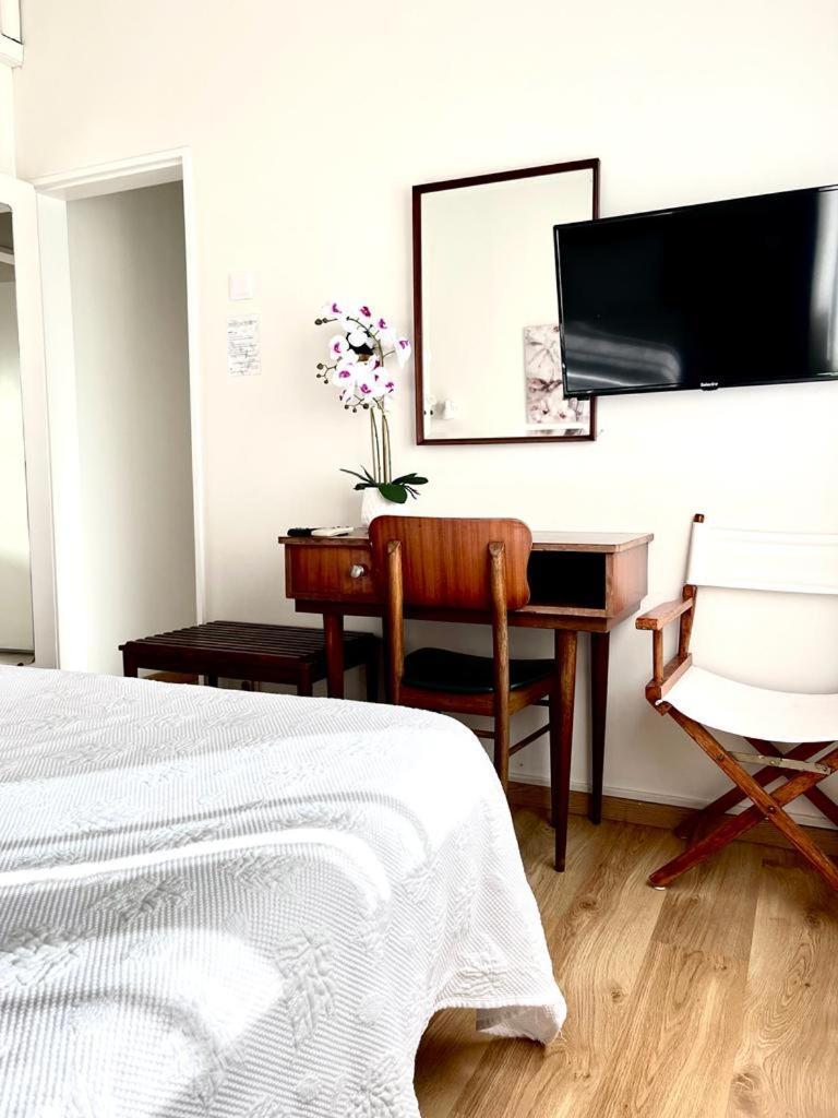 Residencial Moderna Hostel Torres Vedras Luaran gambar